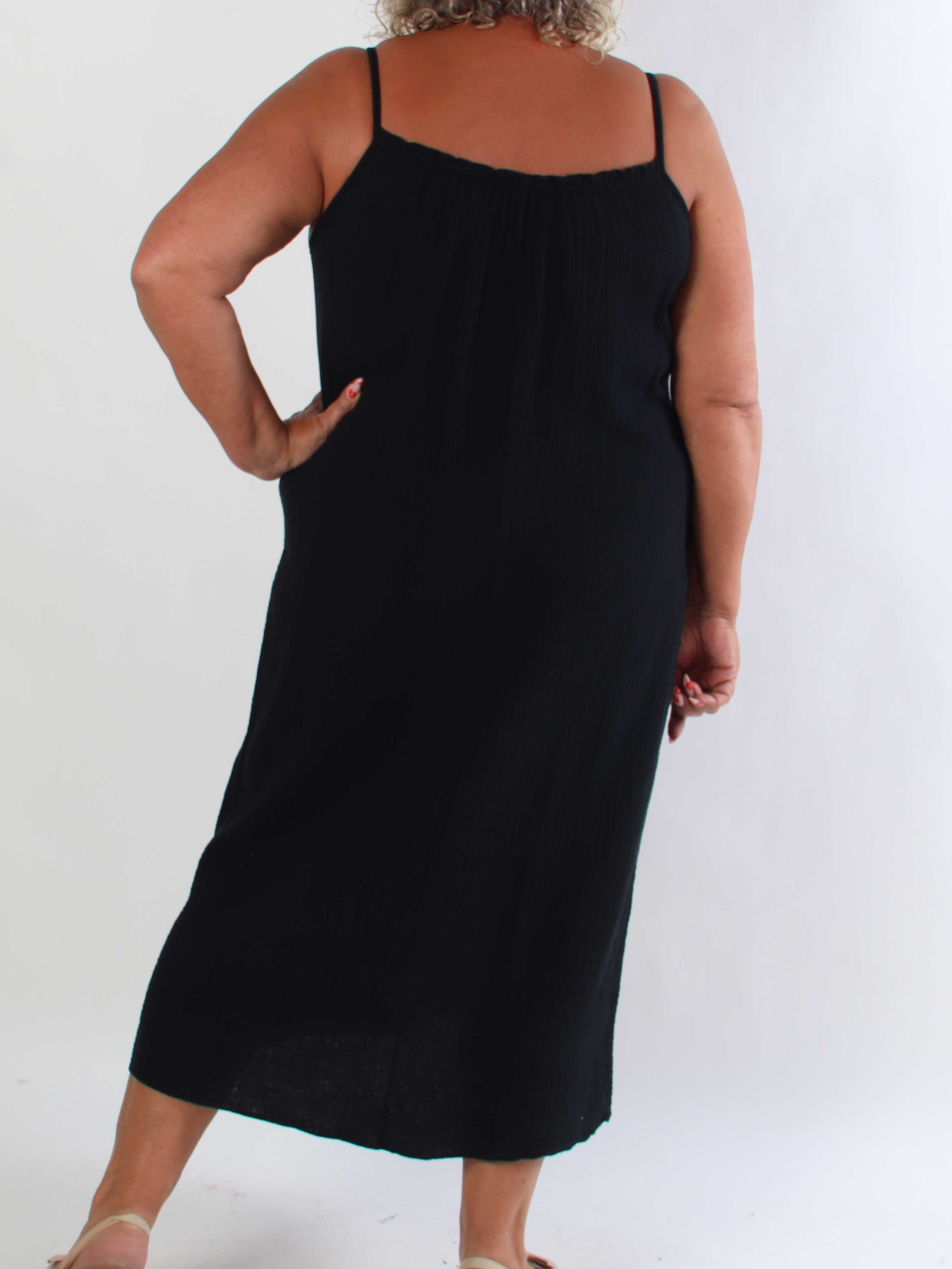 Kamma – Plus size klänning med axelband i mjuk bomullsmuslin